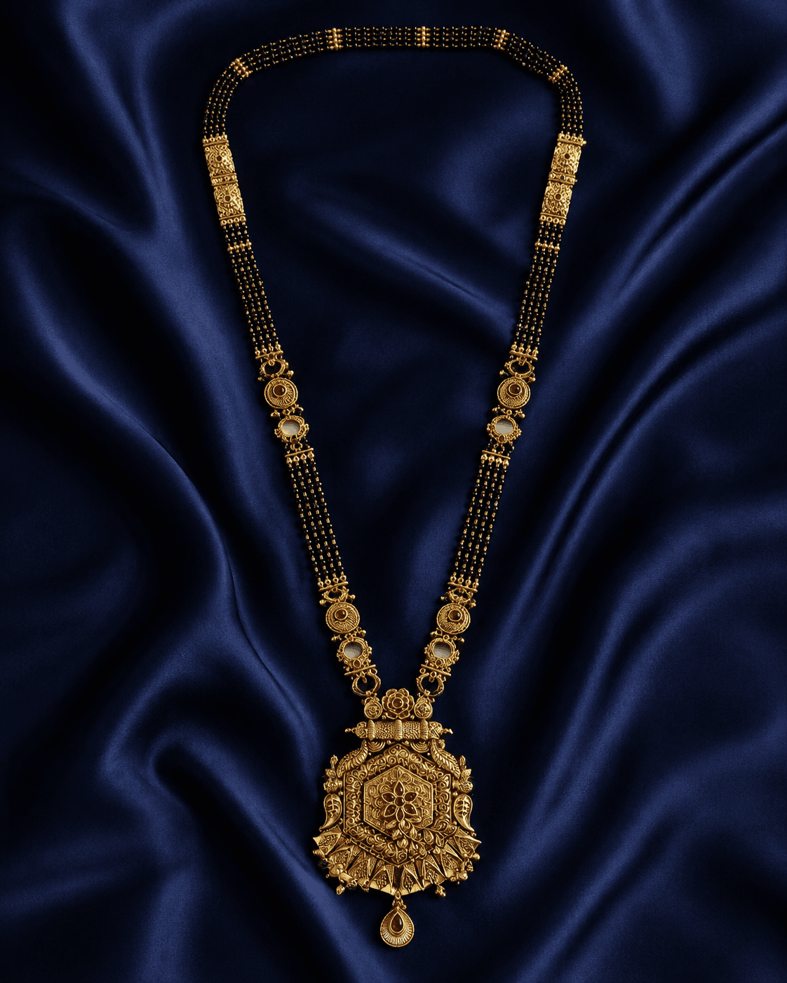 Antique Floral Shield Pendant Mangalsutra