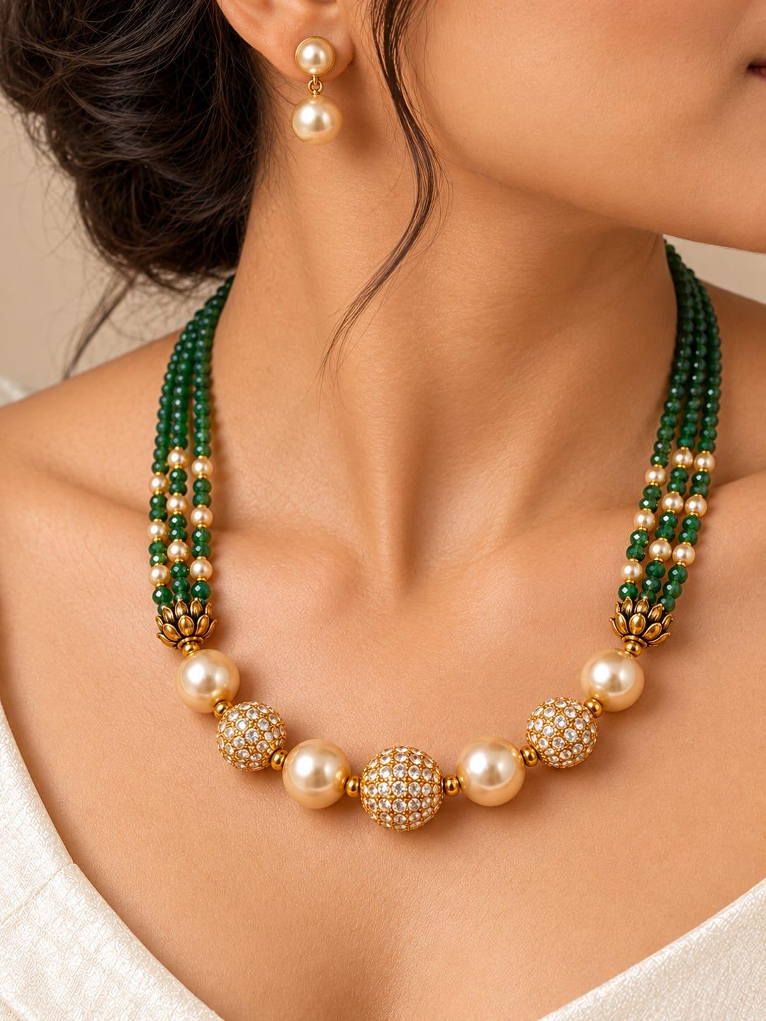 Green Pearl Crystal Bead Necklace
