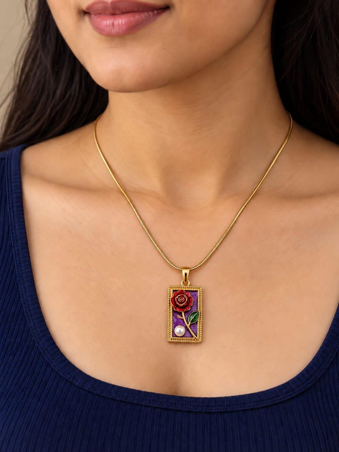 Rose Frame Necklace