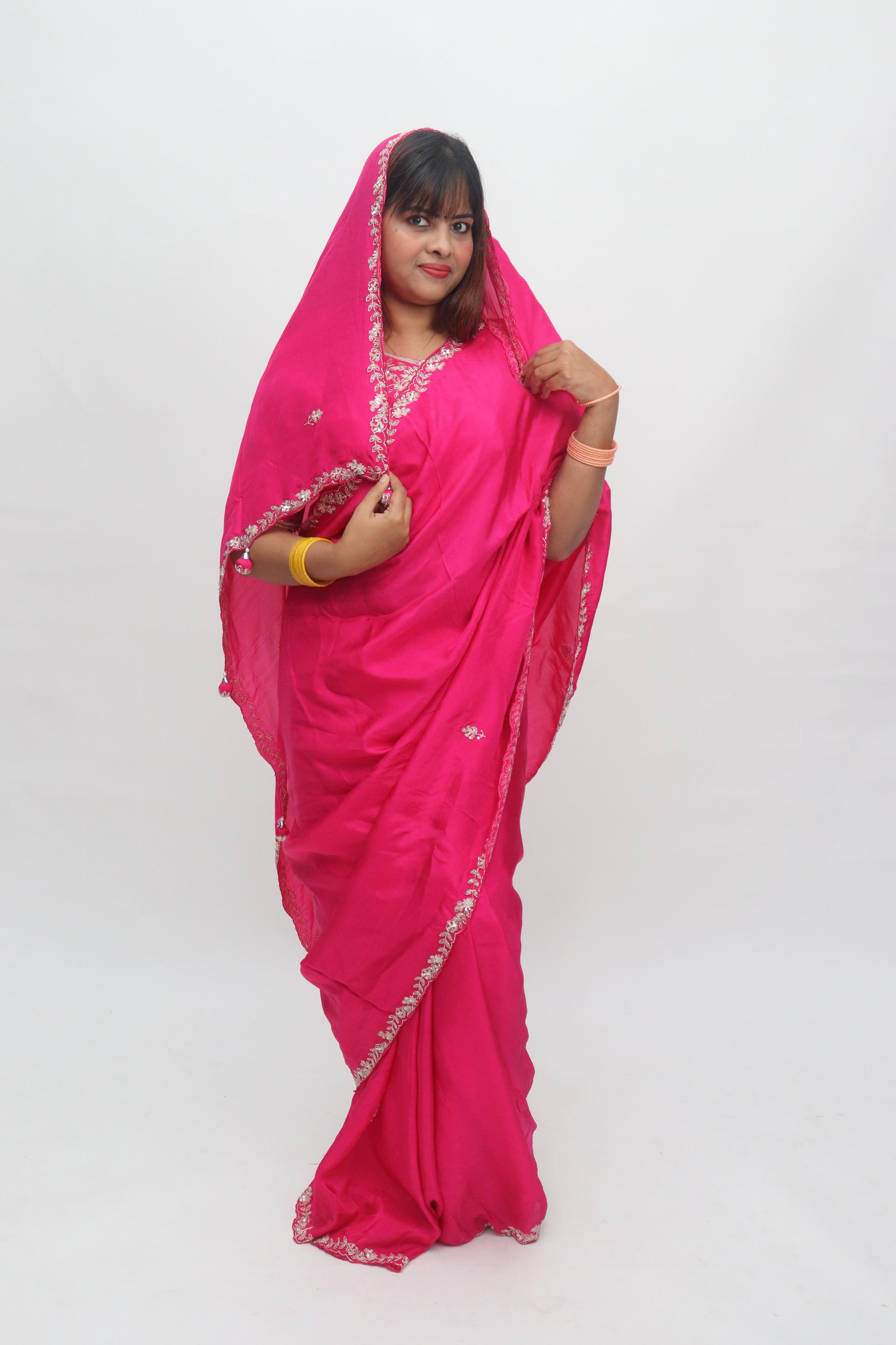 Pink Motif Border Saree