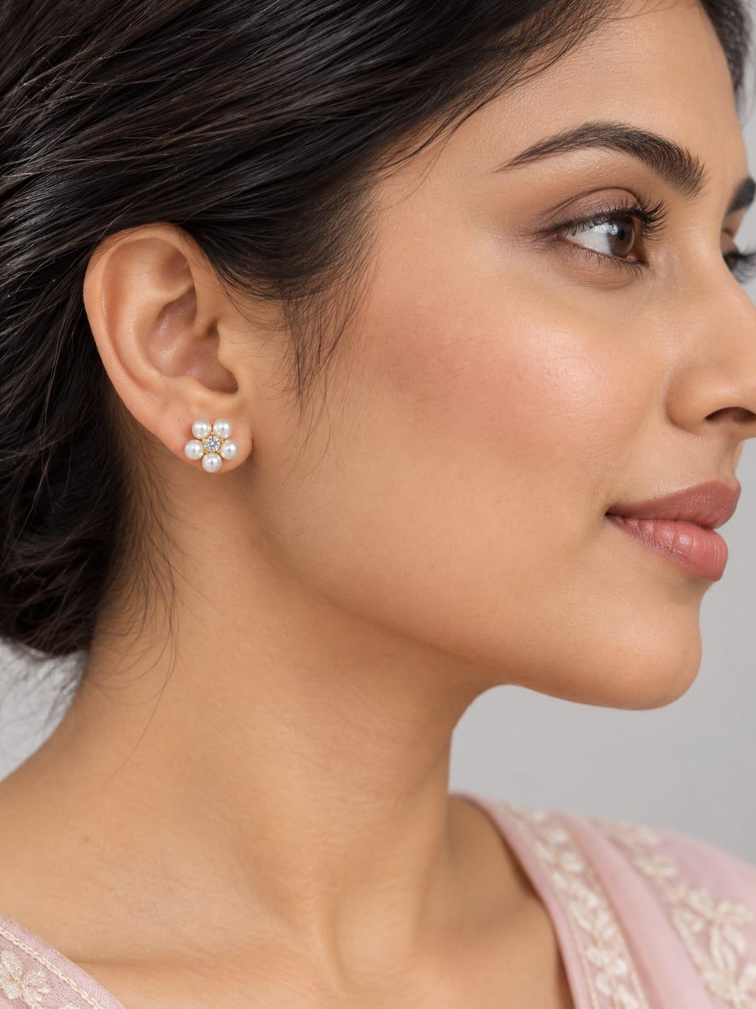 Pearl Petal Daisy Stud Earrings